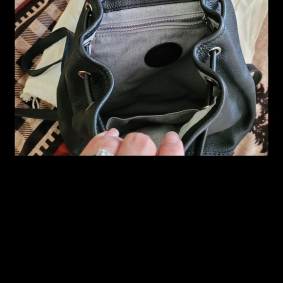 BNWT ROOTS CITY HIKING PACK - Picture 3 of 9